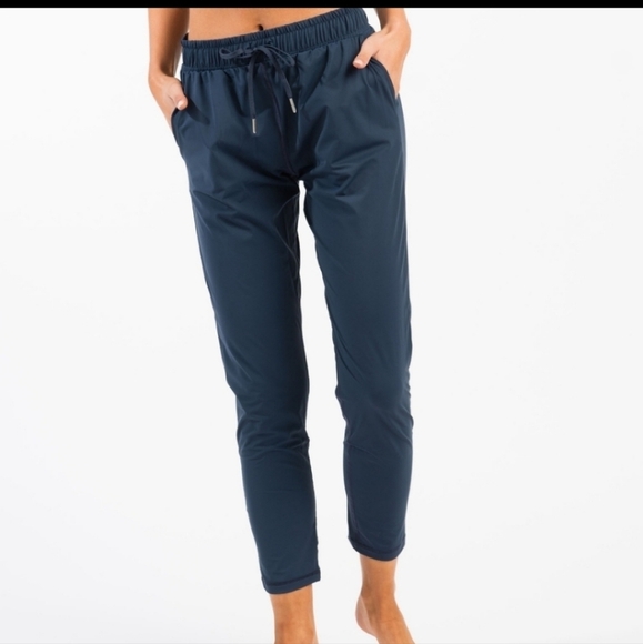 Zyia Navy Everywhere pants Size Medium - Picture 7 of 8